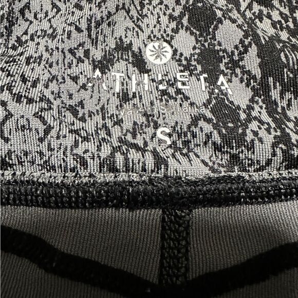 Athleta leggings.  Size S - Picture 4 of 6